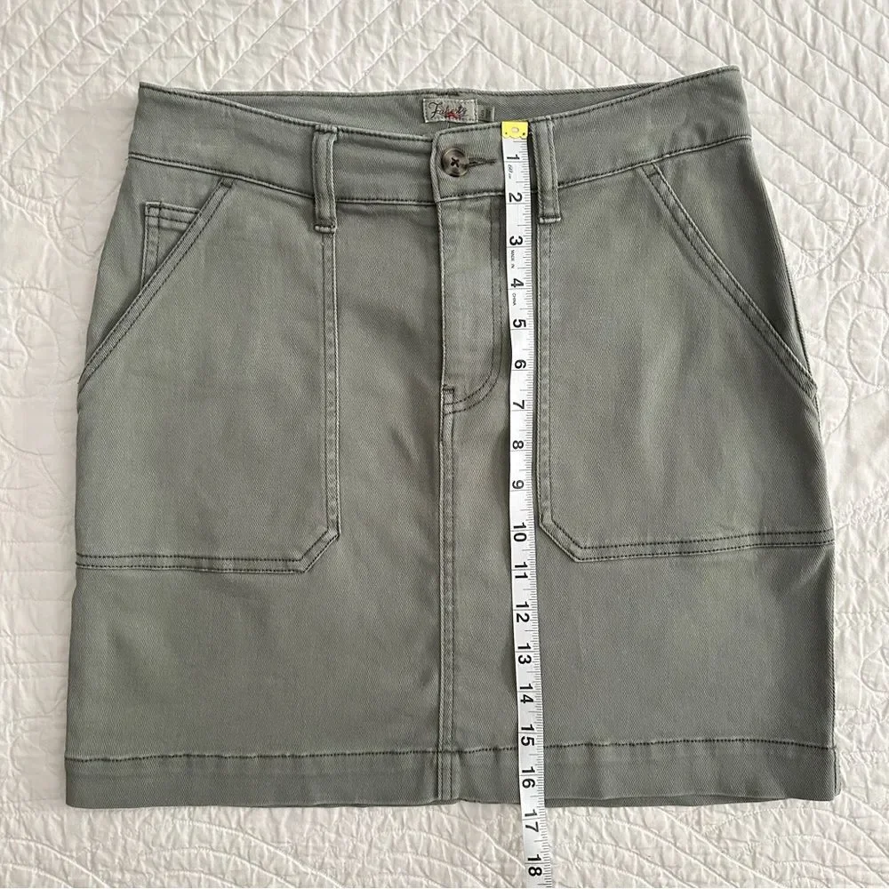 Faherty Women's Utility Mini‎ Skirt Fatigue Green Size Small Organic Cotton
